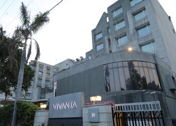 Vivanta-hotel-5-star-hotels-Vadodara-Gujarat-1