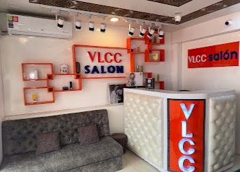 Vlcc-bemina-Beauty-parlour-Lal-chowk-srinagar-Jammu-and-kashmir-1