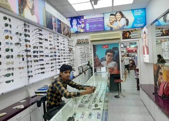 Vogue-optics-Opticals-Navi-mumbai-Maharashtra-3