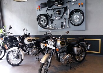 Voyage-motors-Motorcycle-dealers-Udaipur-Rajasthan-3