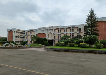 Walchand-institute-of-technology-Engineering-colleges-Solapur-Maharashtra-1