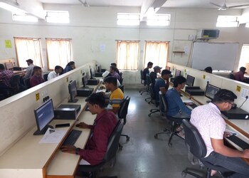 Walchand-institute-of-technology-Engineering-colleges-Solapur-Maharashtra-2