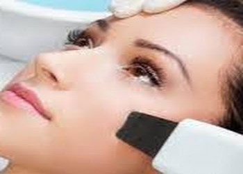 Wani-skin-laser-clinic-dr-masroor-wani-gold-medalist-Dermatologist-doctors-Srinagar-Jammu-and-kashmir-1