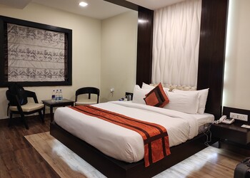 Wedlock-greens-3-star-hotels-Dhanbad-Jharkhand-2