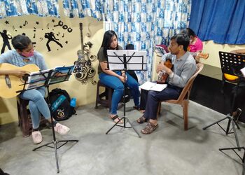 Western-music-classes-Guitar-classes-Golmuri-jamshedpur-Jharkhand-3