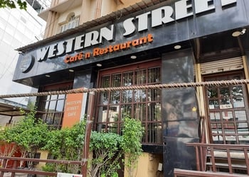 Western-street-Cafes-Varanasi-Uttar-pradesh-1