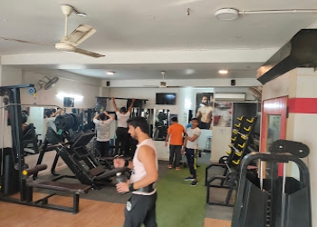 X-power-house-gym-Gym-Shalimar-bagh-Delhi-2