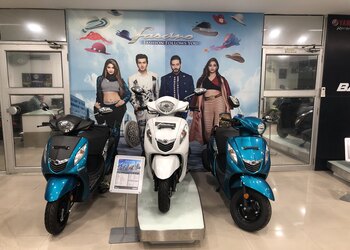 Yamaha-cmpl-Motorcycle-dealers-Chandigarh-Chandigarh-3