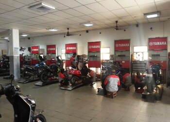 Yamaha-gold-fields-Motorcycle-dealers-Nellore-Andhra-pradesh-3
