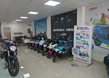 Yamaha-royal-motor-co-Motorcycle-dealers-Model-gram-ludhiana-Punjab-2