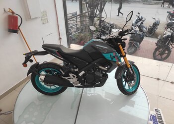 Yamaha-sidharth-auto-Motorcycle-dealers-Cyber-city-gurugram-Haryana-3