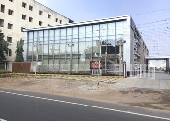 Yarlagadda-granduer-Banquet-halls-Benz-circle-vijayawada-Andhra-pradesh-1