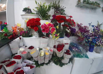 Yellow-blossoms-flower-studio-Flower-shops-Ludhiana-Punjab-2