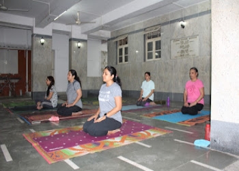 Yog-abhyas-with-ashdin-Yoga-classes-Dadar-mumbai-Maharashtra-2