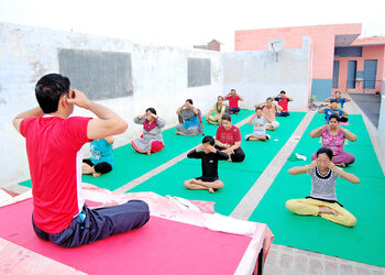 Yoga-and-naturopathy-centre-Yoga-classes-Hisar-Haryana-2