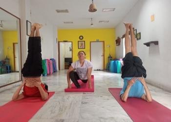Yoga-sea-Yoga-classes-Esplanade-kolkata-West-bengal-2