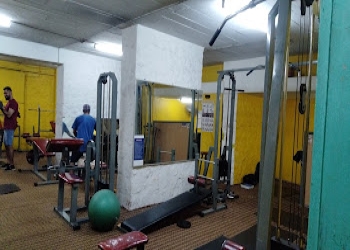 Young-world-gym-Gym-Vazhuthacaud-thiruvananthapuram-Kerala-1