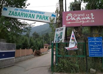 Zabarwan-park-Public-parks-Srinagar-Jammu-and-kashmir-1