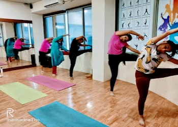 Zenergy-Yoga-classes-Khar-mumbai-Maharashtra-2